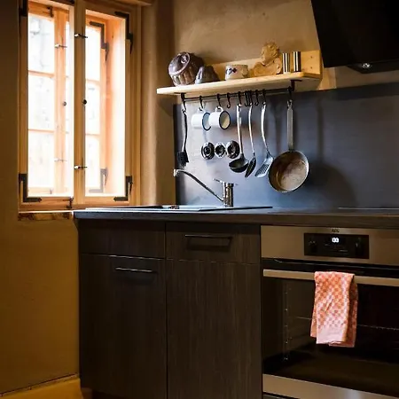 Kulturdenkmal Umgebinde1657 Appartamento