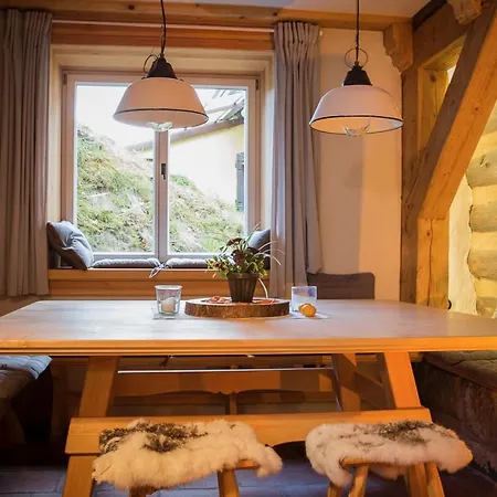 Апартаменты Kulturdenkmal Umgebinde1657 *